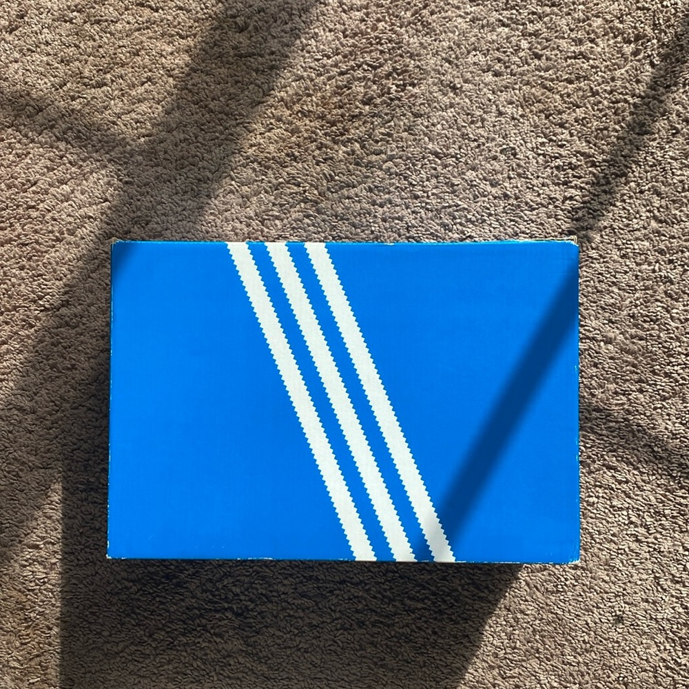 ADIDAS NMD R1